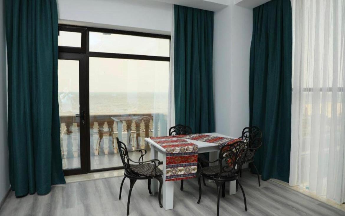 Sumqayıt Novart Gallery&Sea Hotel מראה חיצוני תמונה