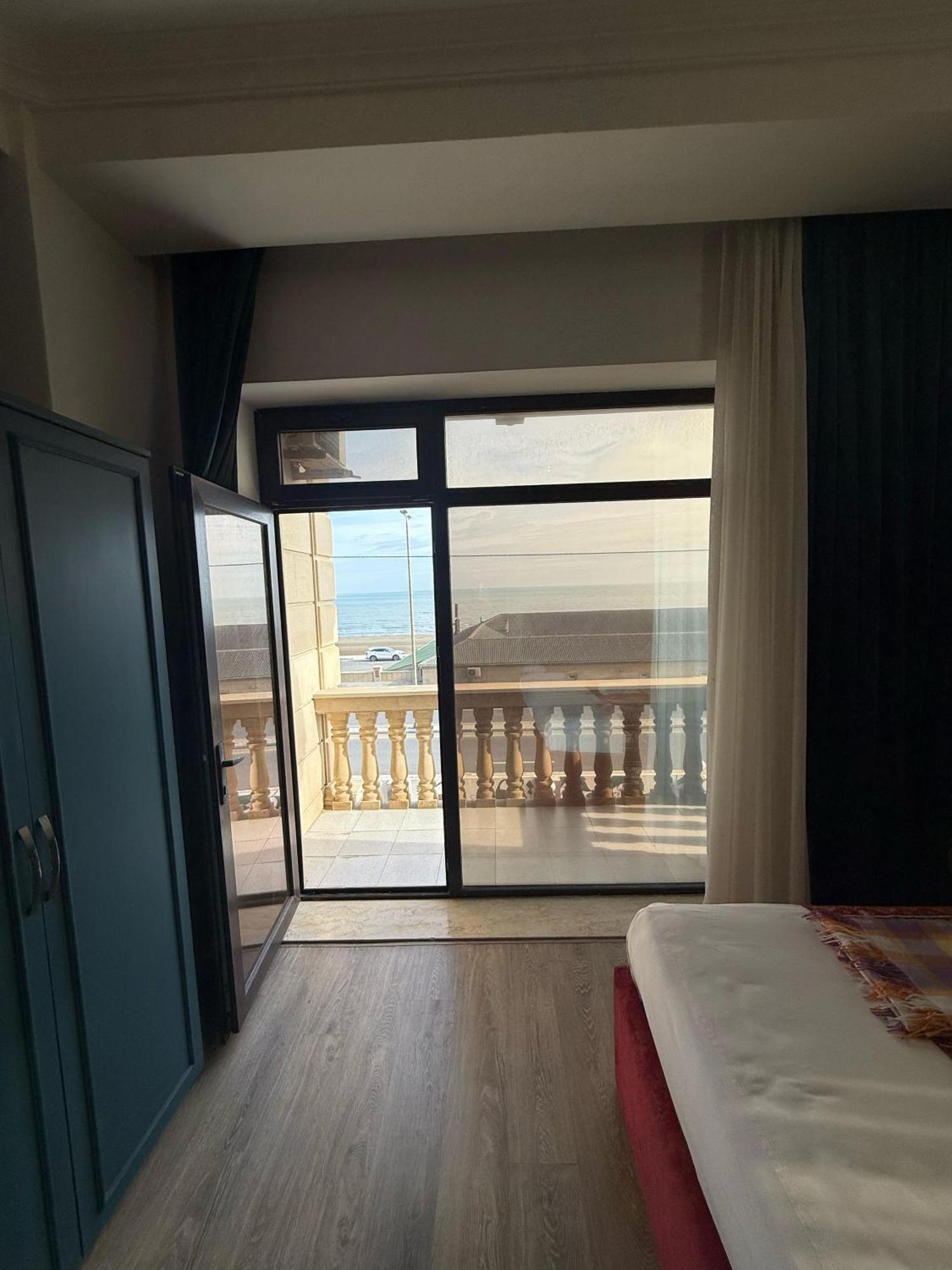 Sumqayıt Novart Gallery&Sea Hotel מראה חיצוני תמונה